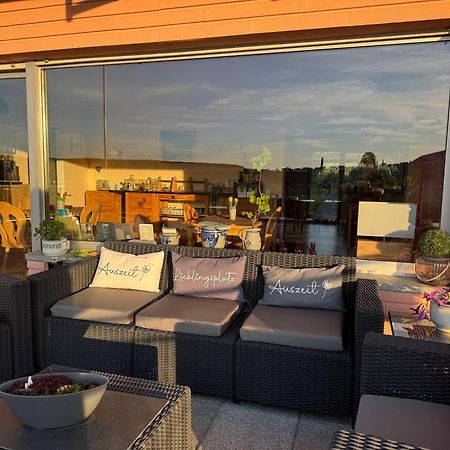Weingut Tiliahof Bed & Breakfast Браунеберг Екстериор снимка