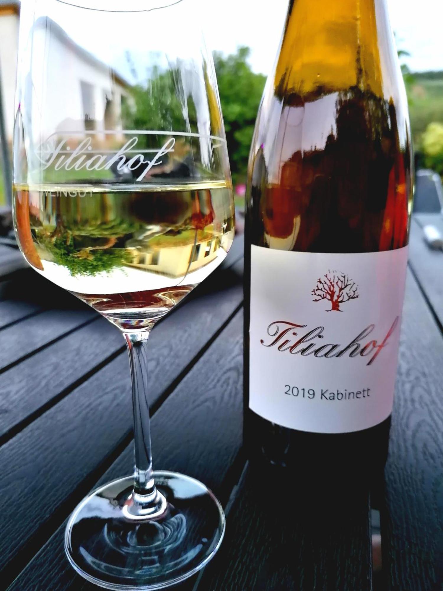 Weingut Tiliahof Bed & Breakfast Браунеберг Екстериор снимка
