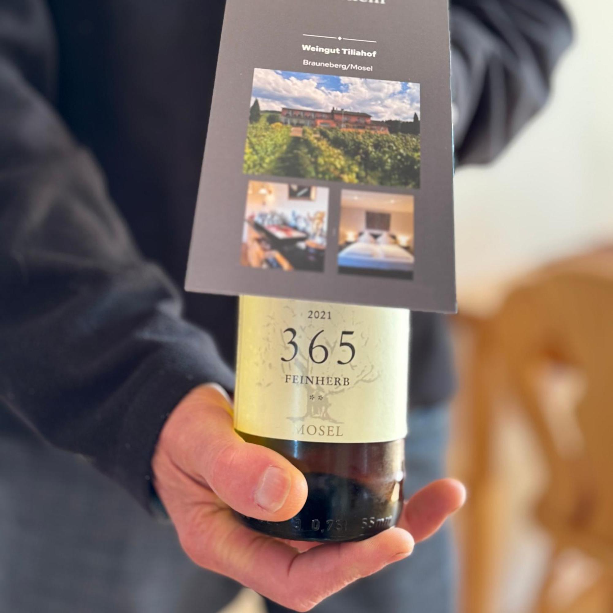 Weingut Tiliahof Bed & Breakfast Браунеберг Екстериор снимка