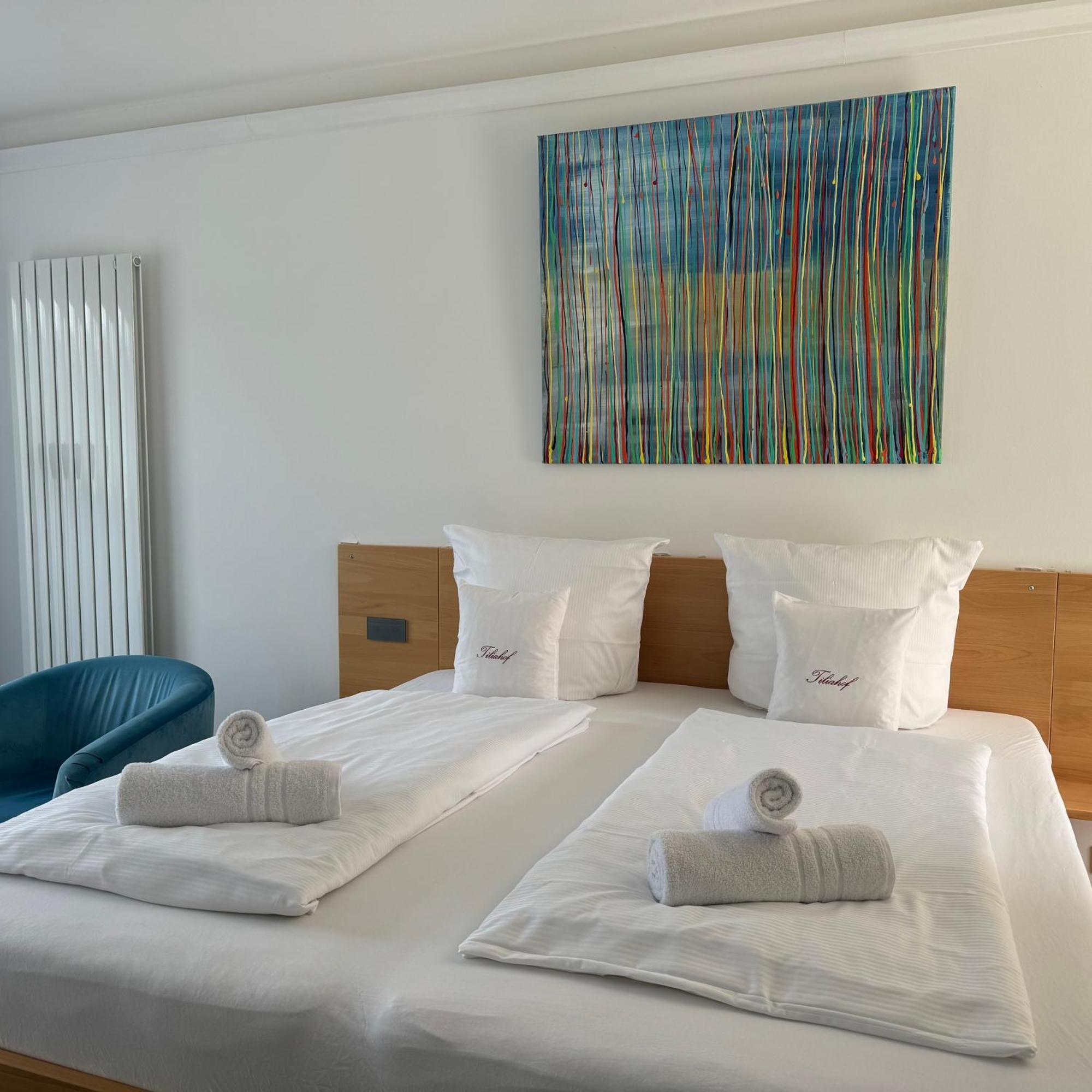 Weingut Tiliahof Bed & Breakfast Браунеберг Екстериор снимка