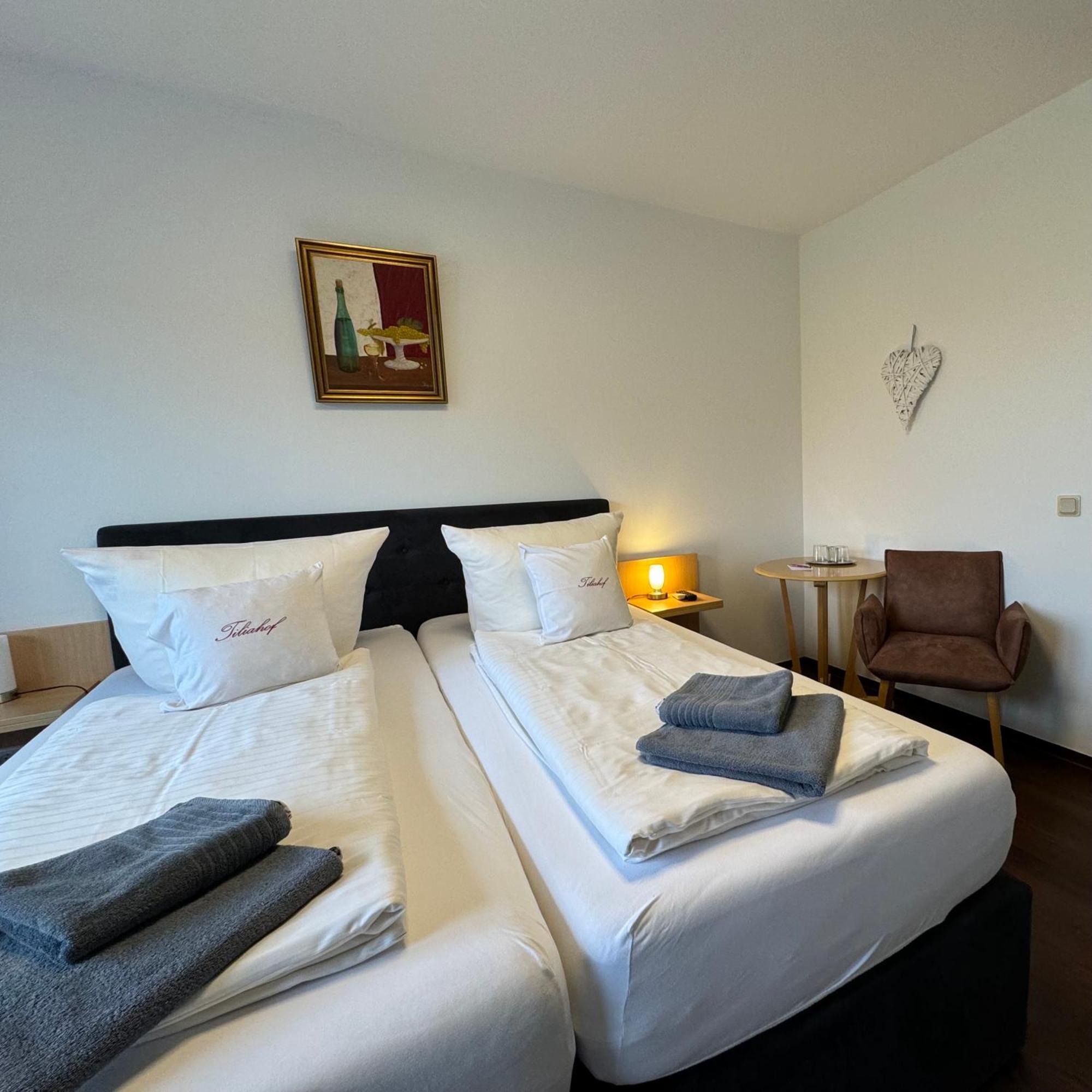 Weingut Tiliahof Bed & Breakfast Браунеберг Екстериор снимка