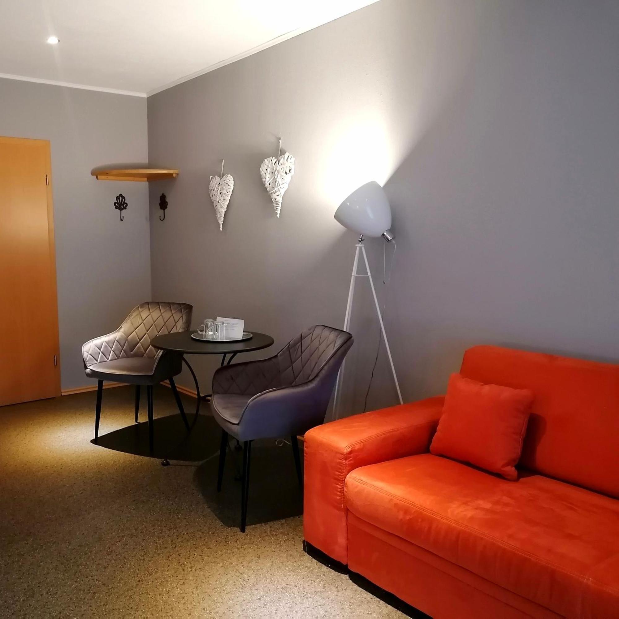 Weingut Tiliahof Bed & Breakfast Браунеберг Екстериор снимка