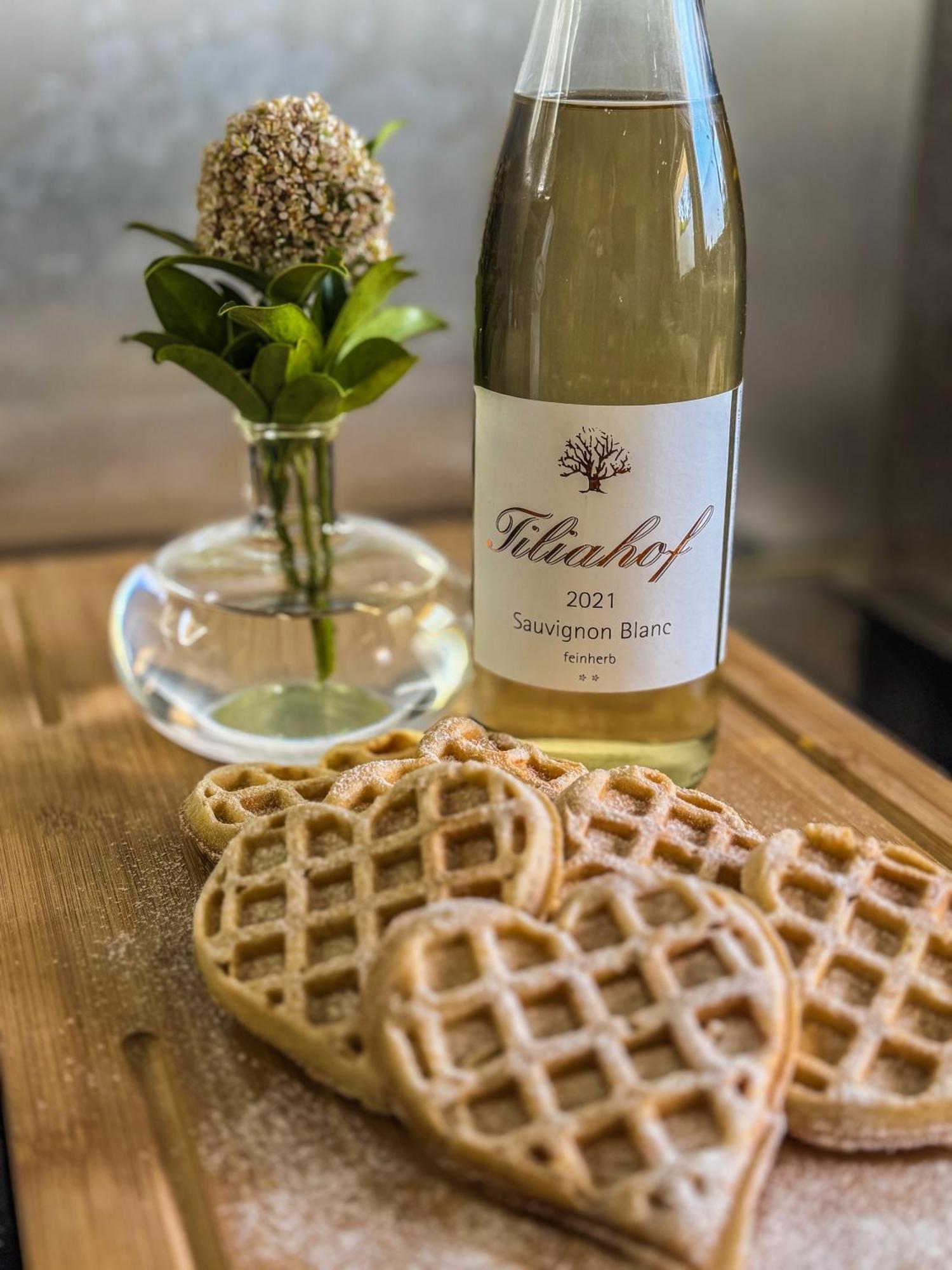 Weingut Tiliahof Bed & Breakfast Браунеберг Екстериор снимка