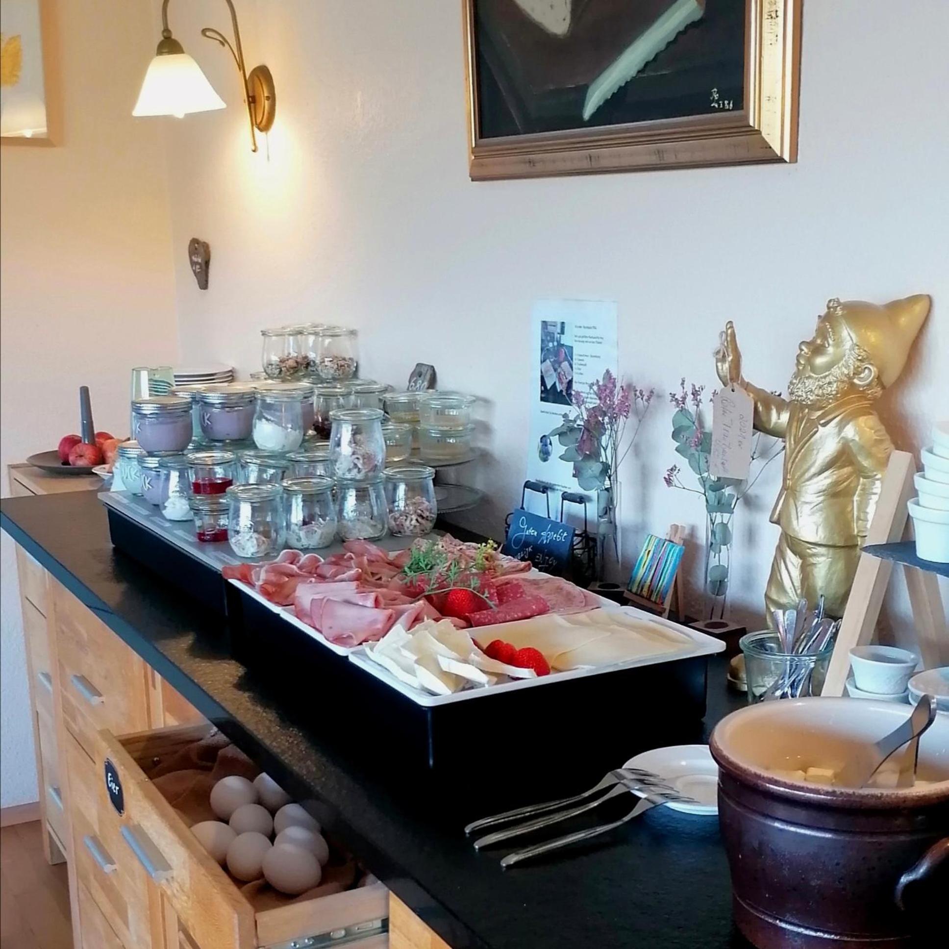 Weingut Tiliahof Bed & Breakfast Браунеберг Екстериор снимка