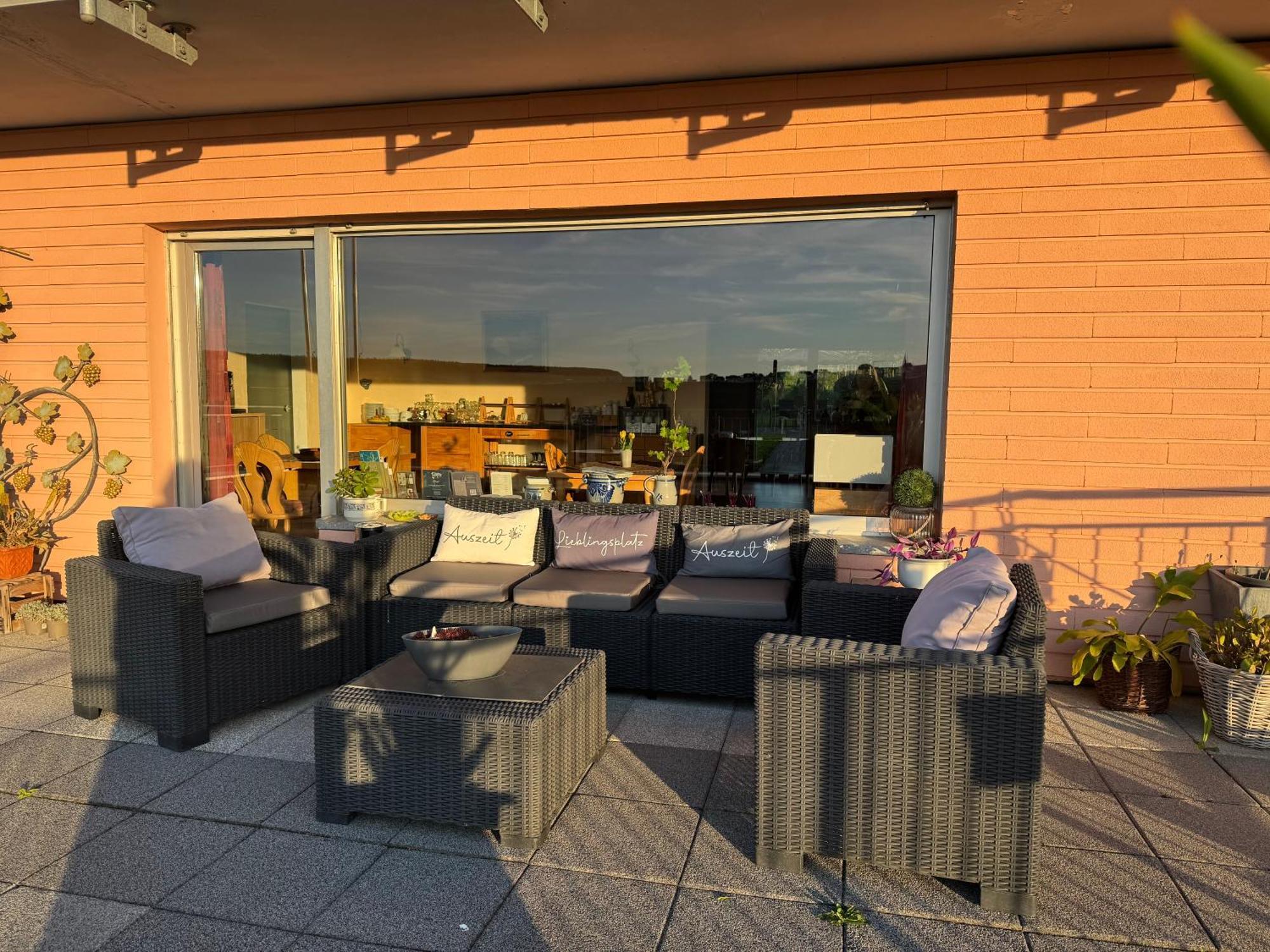 Weingut Tiliahof Bed & Breakfast Браунеберг Екстериор снимка